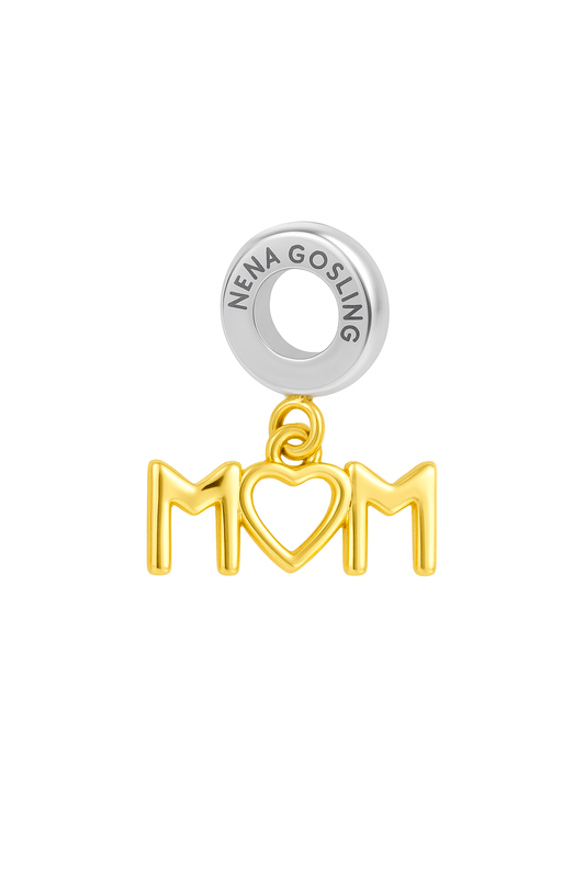 💛 Colgante “MOM” Dorado - nenagosling